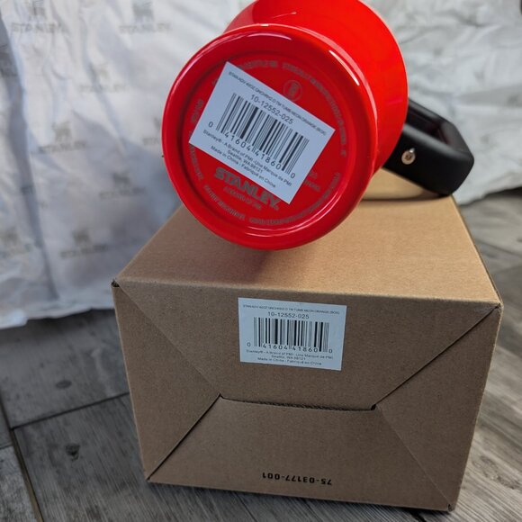 Stanley, Quencher H2.0 Flowstate™ Tumbler, 40oz, Neon Orange, New & Auth in Box - Picture 6 of 6